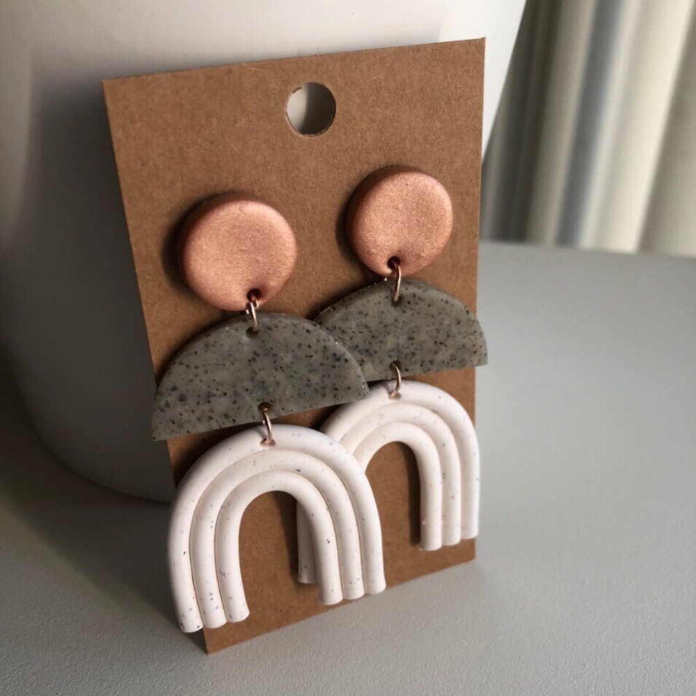 ✦ Boho rainbow handmade polymer clay earrings ✦ - Picture 1 of 2